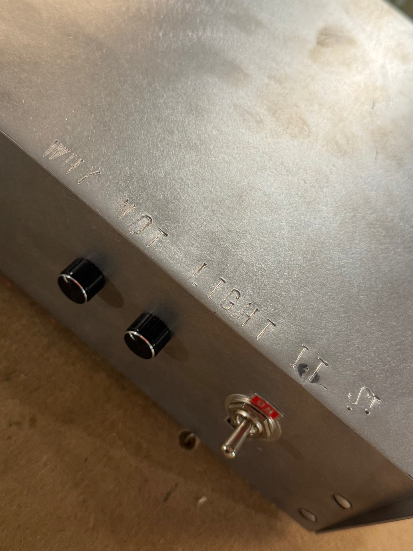 WHY NOT LIGHT IT?! - MUSIKANLAGEN LAMPE